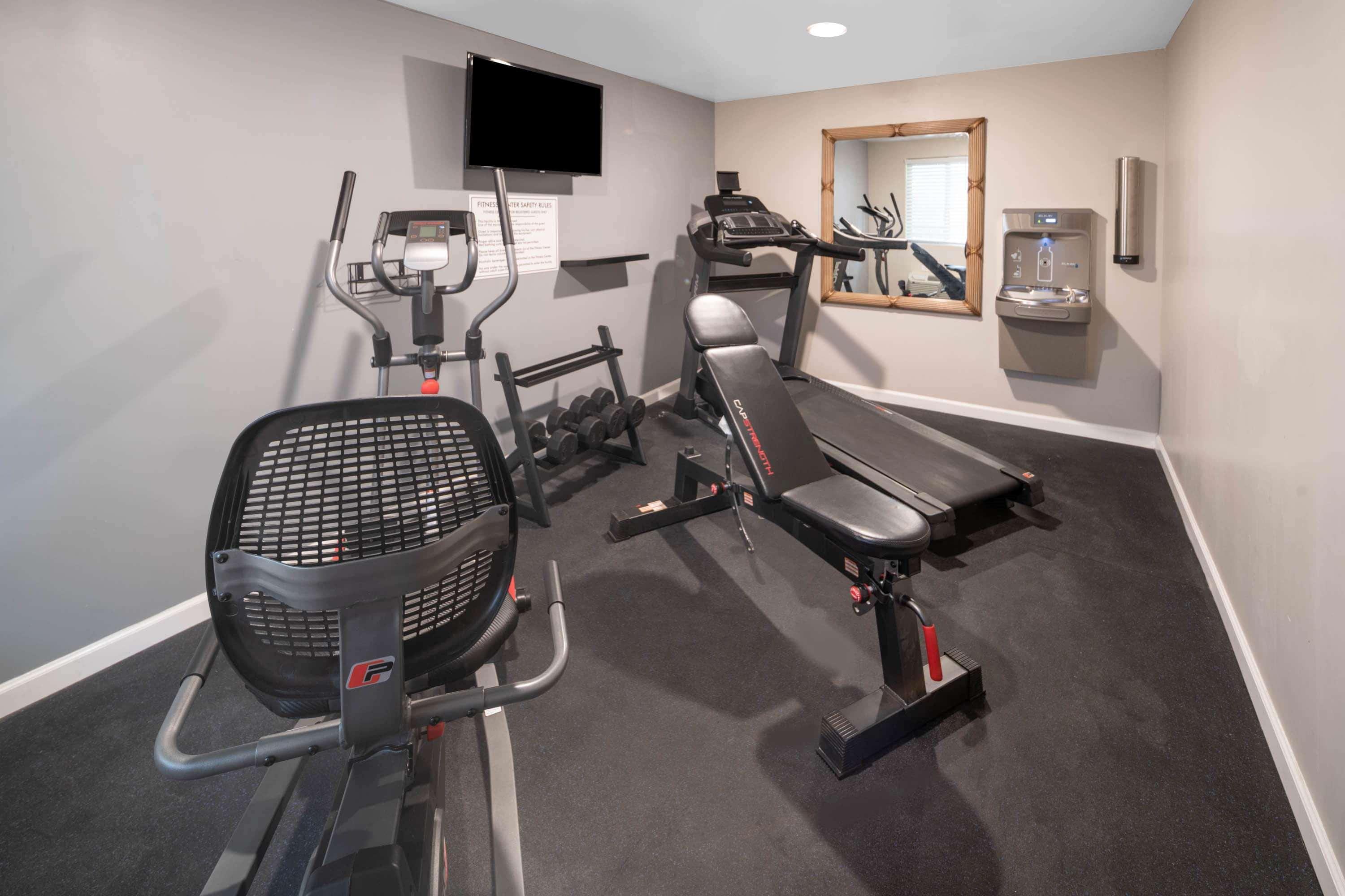 Days Inn By Wyndham Galt - Elk Grove South Екстериор снимка